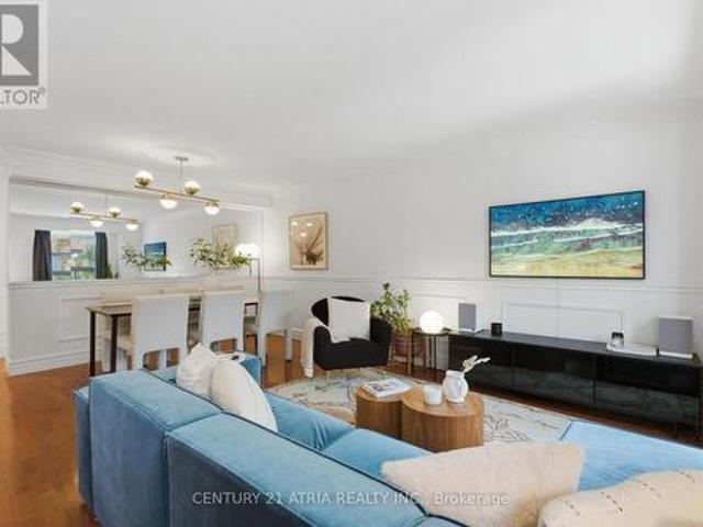 Townhouse for sale in Woburn, Ontario