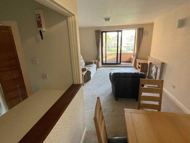 Apartment to rent in Bluebell, North Tipperary