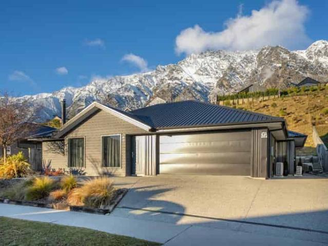 House for rent in Otakou