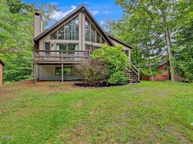 House for sale in Lake Ariel, Pennsylvania