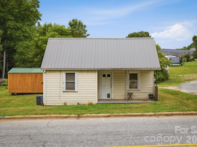House for sale in Granite Falls, North Carolina