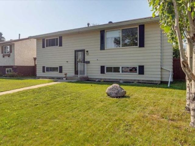 House for sale in Oriole Park, City of Red Deer