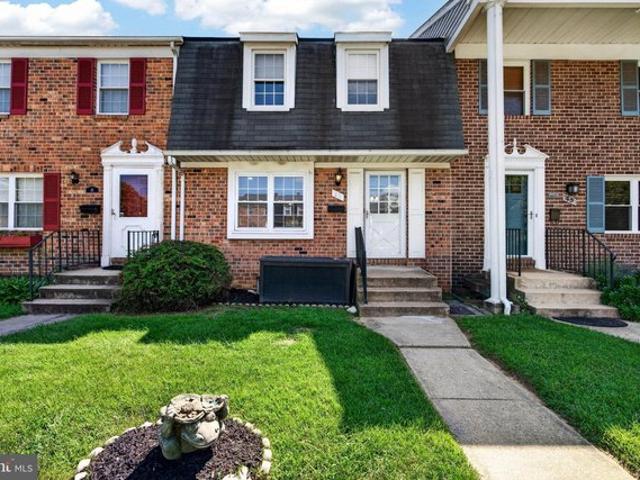 Townhouse for sale in Revere Park, Parkville