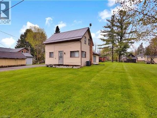 House for sale in County Of Brant, Ontario