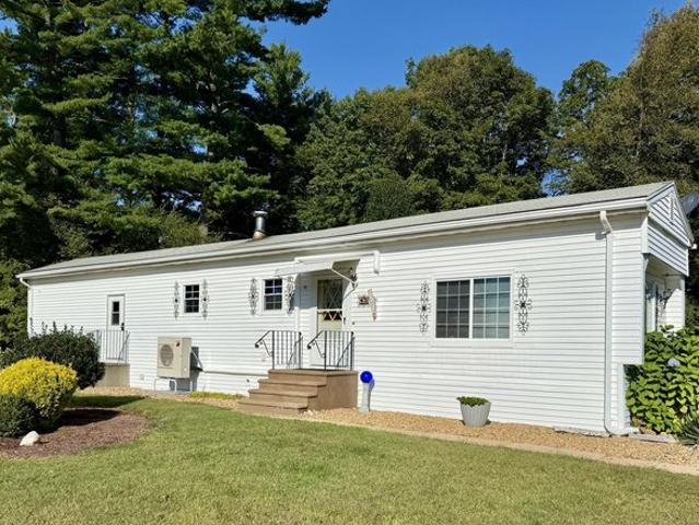 House for sale in Thompson, Connecticut