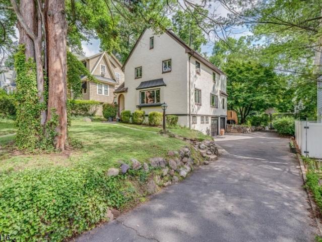 House for sale in Millburn, New Jersey
