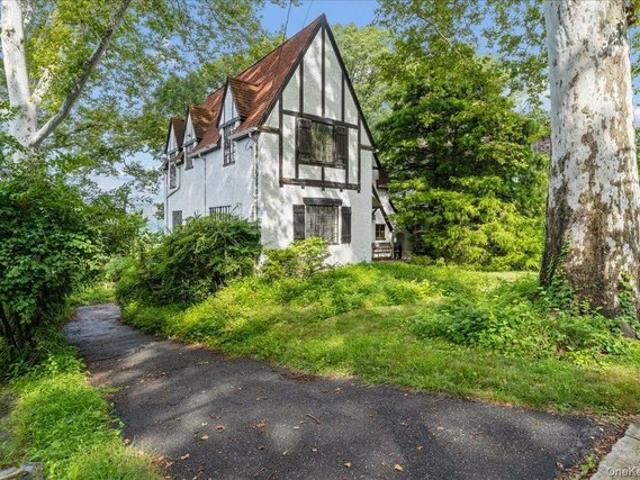 House for sale in Hastings On Hudson, New York