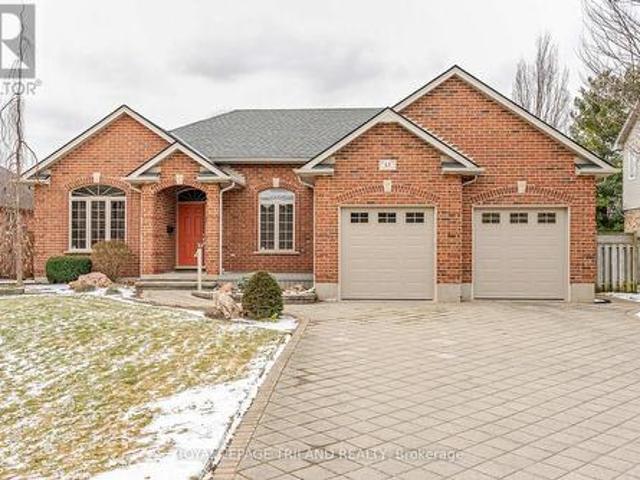 House for sale in Thames Centre, Ontario