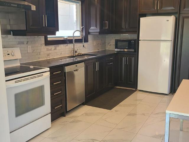 House for rent in Eglinton—Lawrence, Toronto