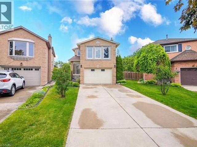 House for sale in Ancaster, Ontario
