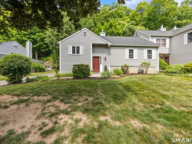 Condo for sale in Cheshire, Connecticut