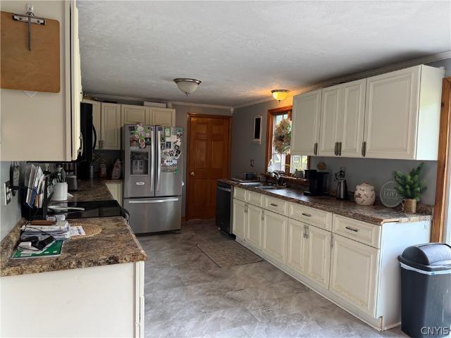 House for sale in Village of Camden, Town of Camden