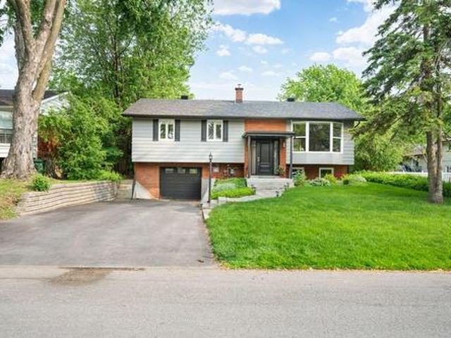 House for sale in Dollard-des-ormeaux House for sale in Dollard-des-ormeaux