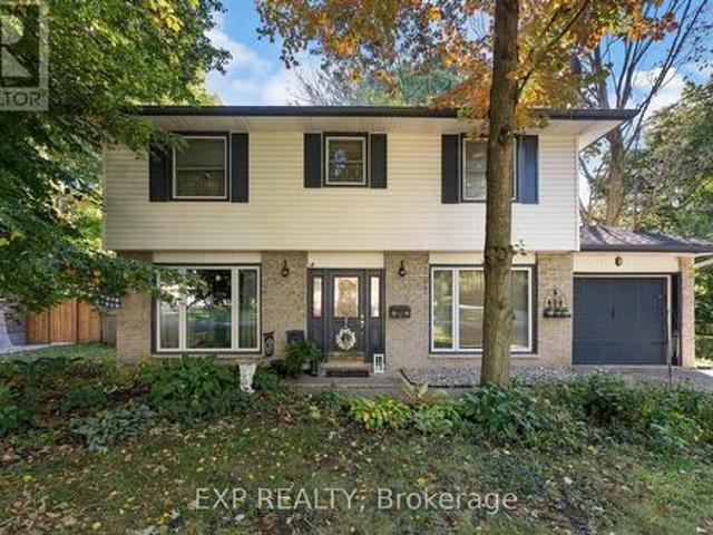 House for sale in Fonthill, Pelham