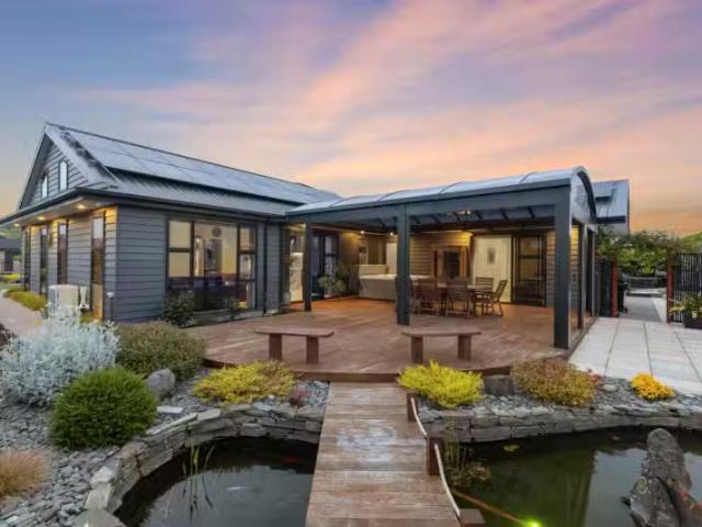 House for sale in Awhitu