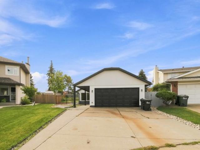 House for sale in Sherwood Park, Alberta