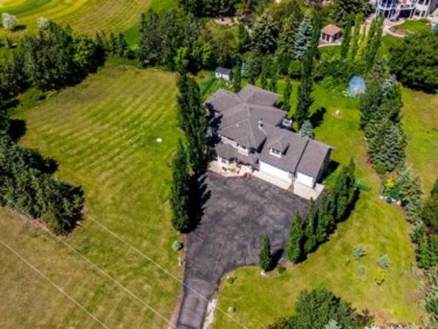 House for sale in Alberta