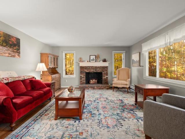 House for sale in Atkinson Heights, Atkinson