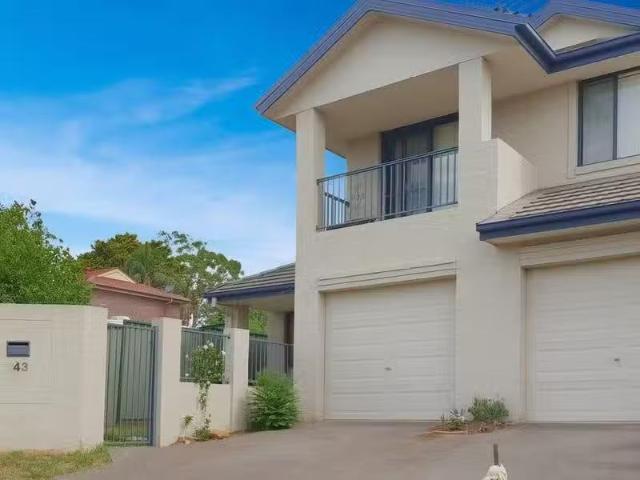 House for rent in Leumeah, Sydney