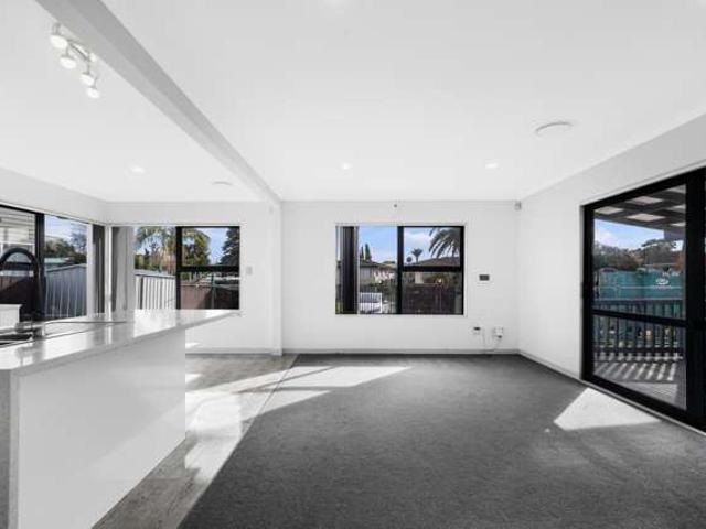 House for sale in Owhata, Oroua County