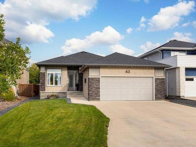 House for sale in East St. Paul, Manitoba