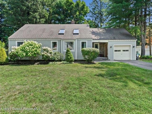 House for sale in Kinderhook, New York