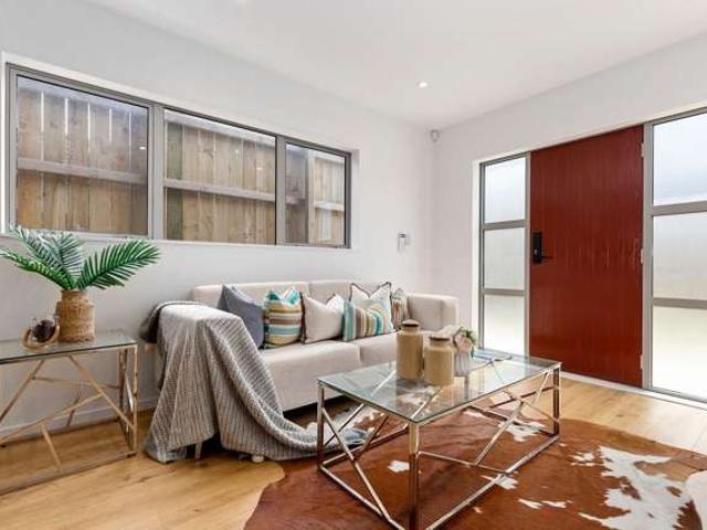 Townhouse for rent in East Tamaki