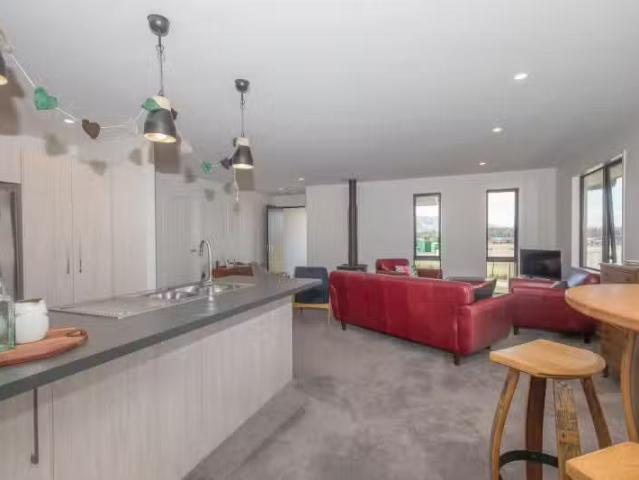 House for sale in Otakou