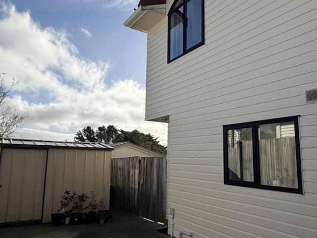 Apartment for rent in Newlands, Wellington