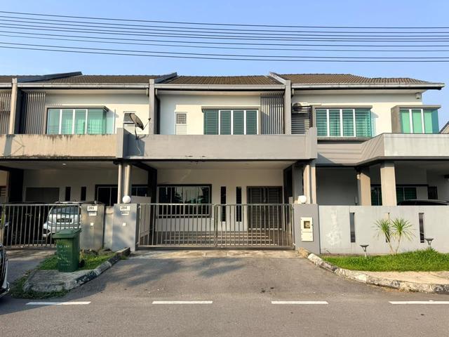 Terraced House for sale in Samarahan, Kota Samarahan