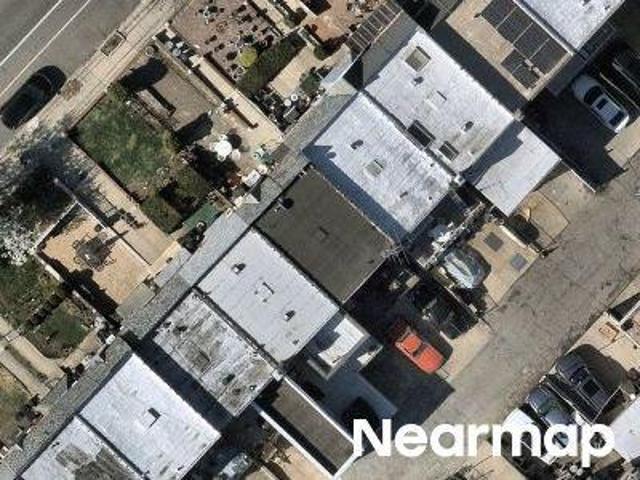 House for sale in Queens, Arverne