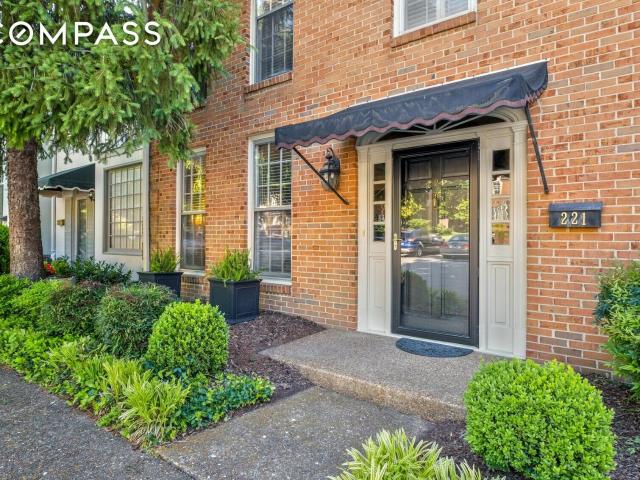Townhouse for sale in Nashville