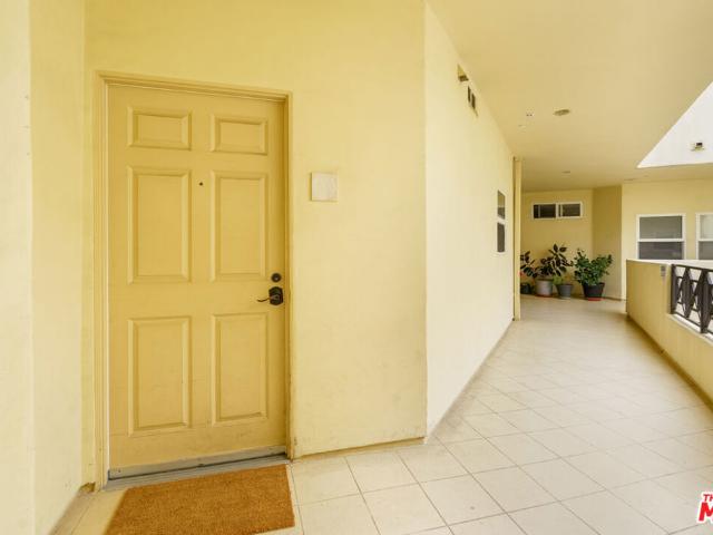 Condo for sale in Canoga Park, California