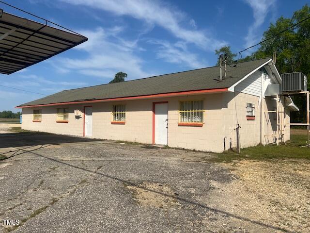 Property for sale in Newton Grove, North Carolina