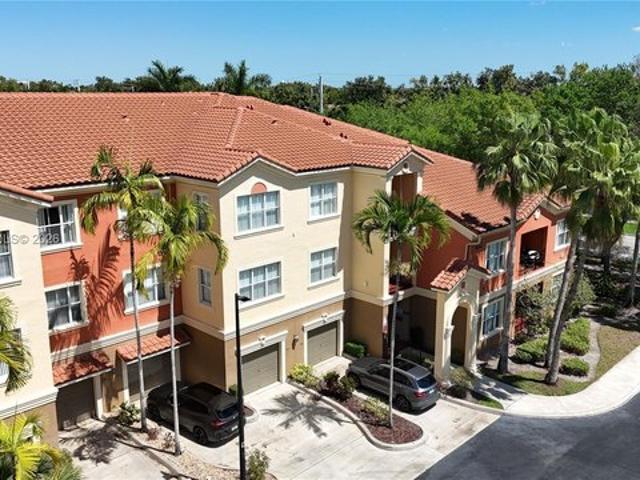 Condo for sale in Miramar, Florida