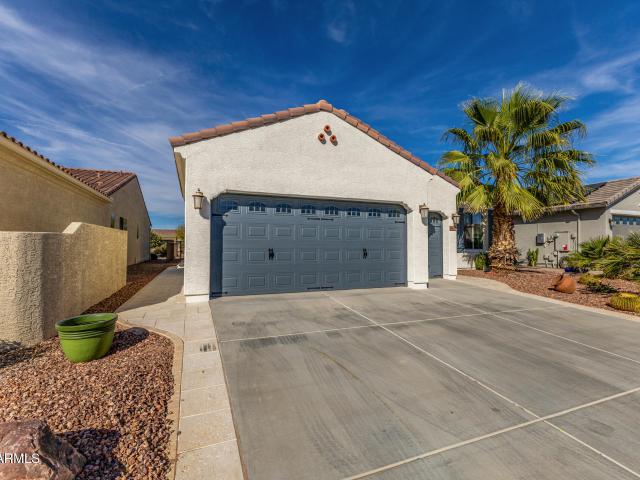 House for sale in Eloy, Pinal County