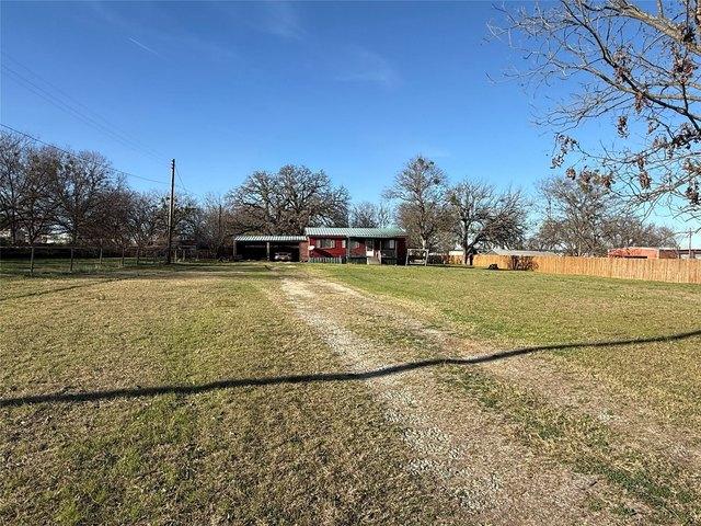 House for sale in Navarro, Texas