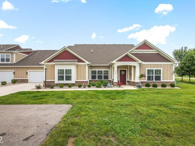 Condo for sale in New Palestine, Indiana
