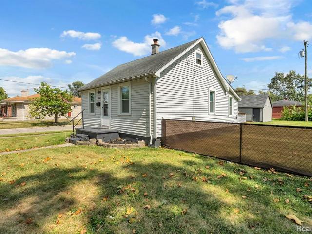 House for sale in Dearborn Heights, Michigan