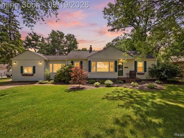 House for sale in Waterford, Michigan