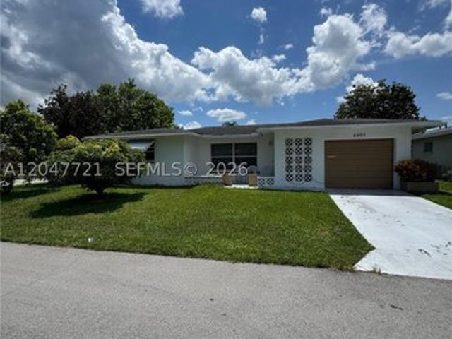 House for sale in Tamarac, Florida