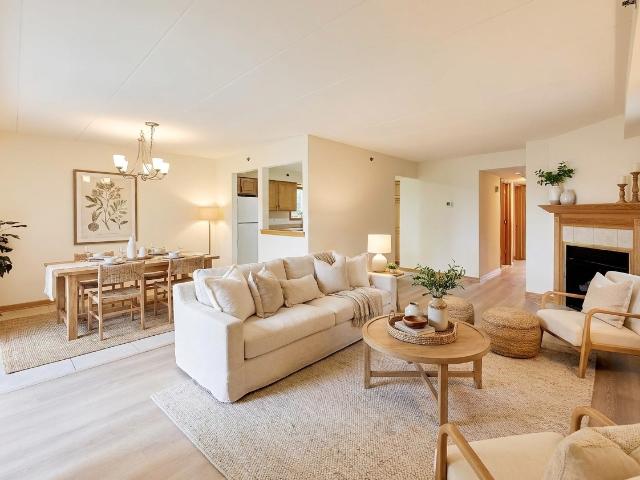 Condo for sale in Downers Grove, Illinois