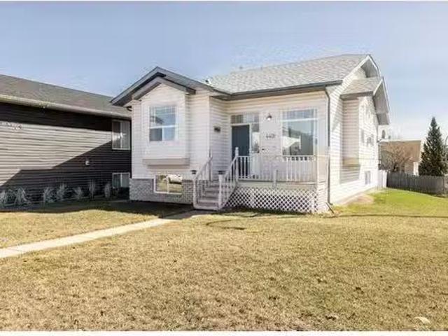 House for sale in Innisfail, Alberta