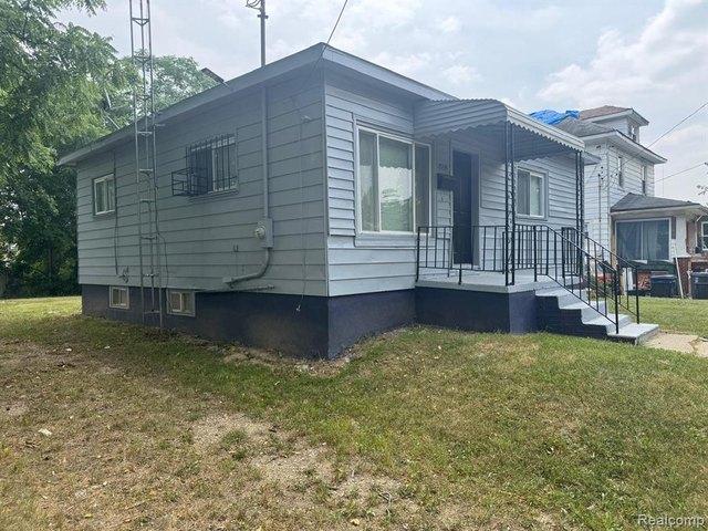 House for sale in Burton, Michigan