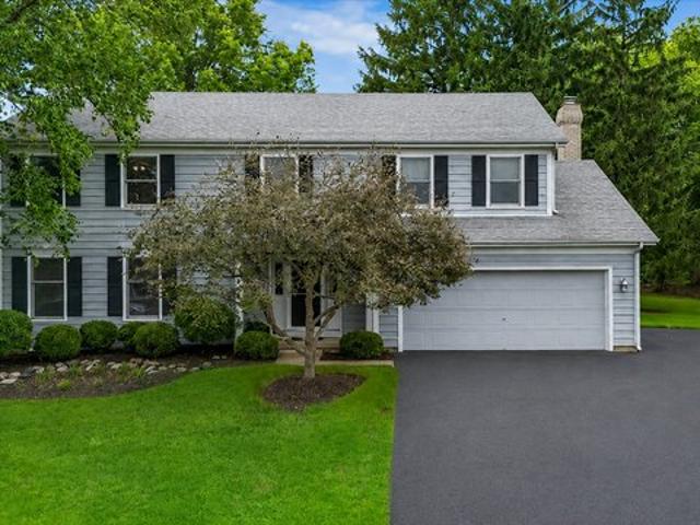 House for sale in Mchenry, Illinois