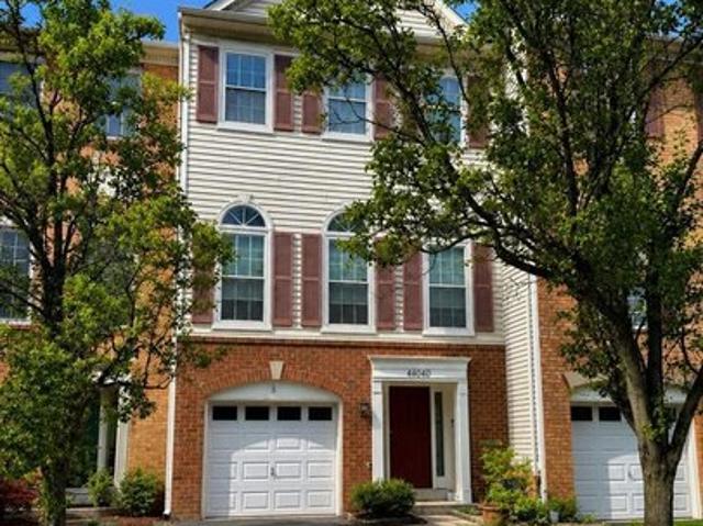 Townhouse for sale in Virginia