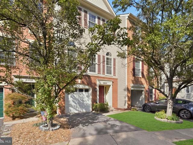 Townhouse for sale in Virginia