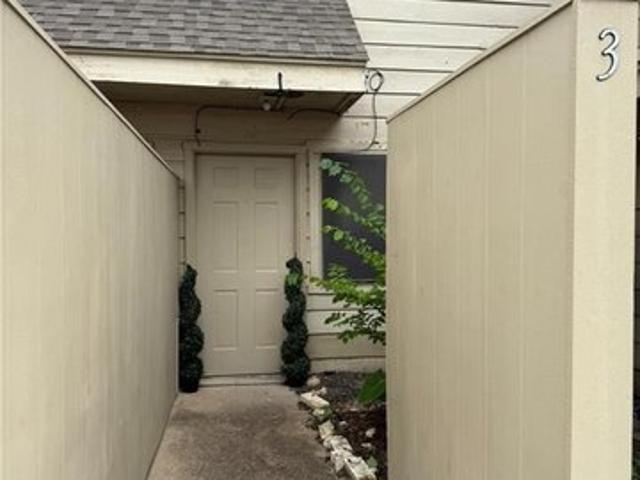 Townhouse for sale in Bryan, Texas
