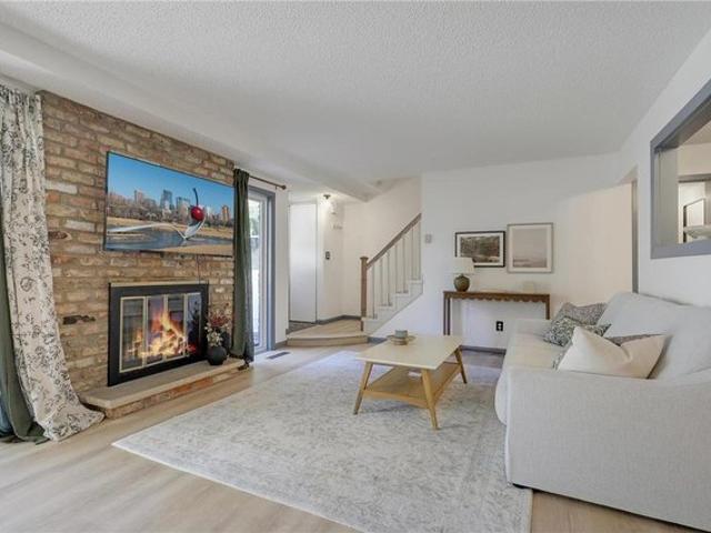 Townhouse for sale in Hennepin, Minnesota