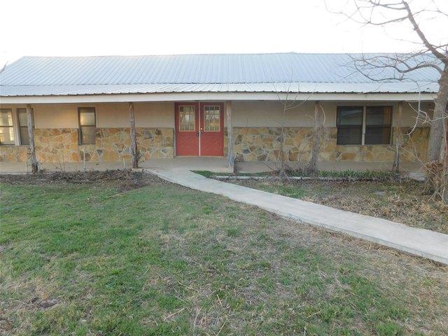 House for sale in Brownwood, Texas